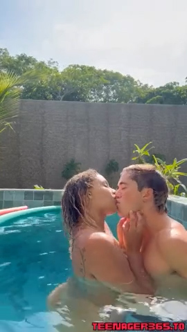 Salah Brooks the Pool Sextape by Onlyfans – Viral