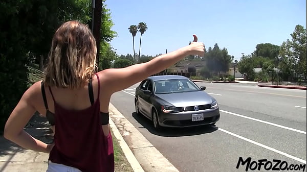 MOFOZO.com – This Is How To Pick Up A Young Amateur